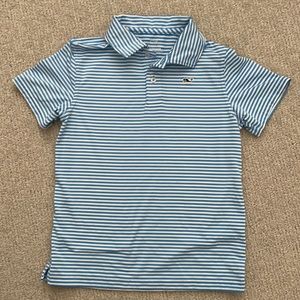 Vineyard vines performance collared shirt.